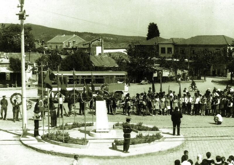 seydiköy meydanı